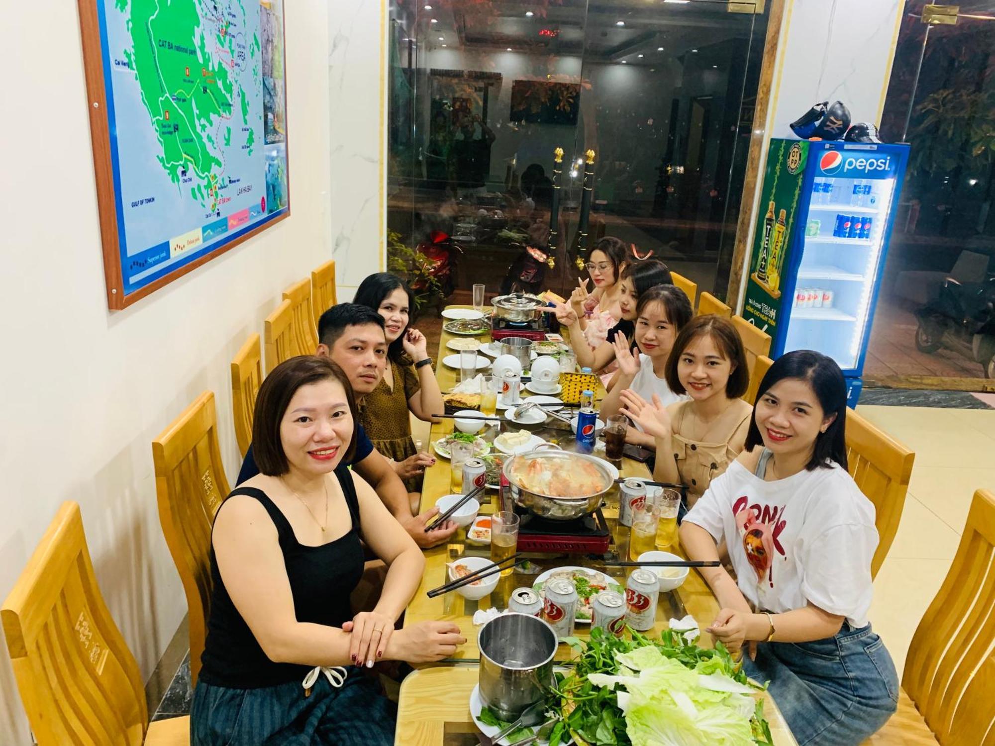 Tung Quang Hotel Dong Khe Sau Extérieur photo