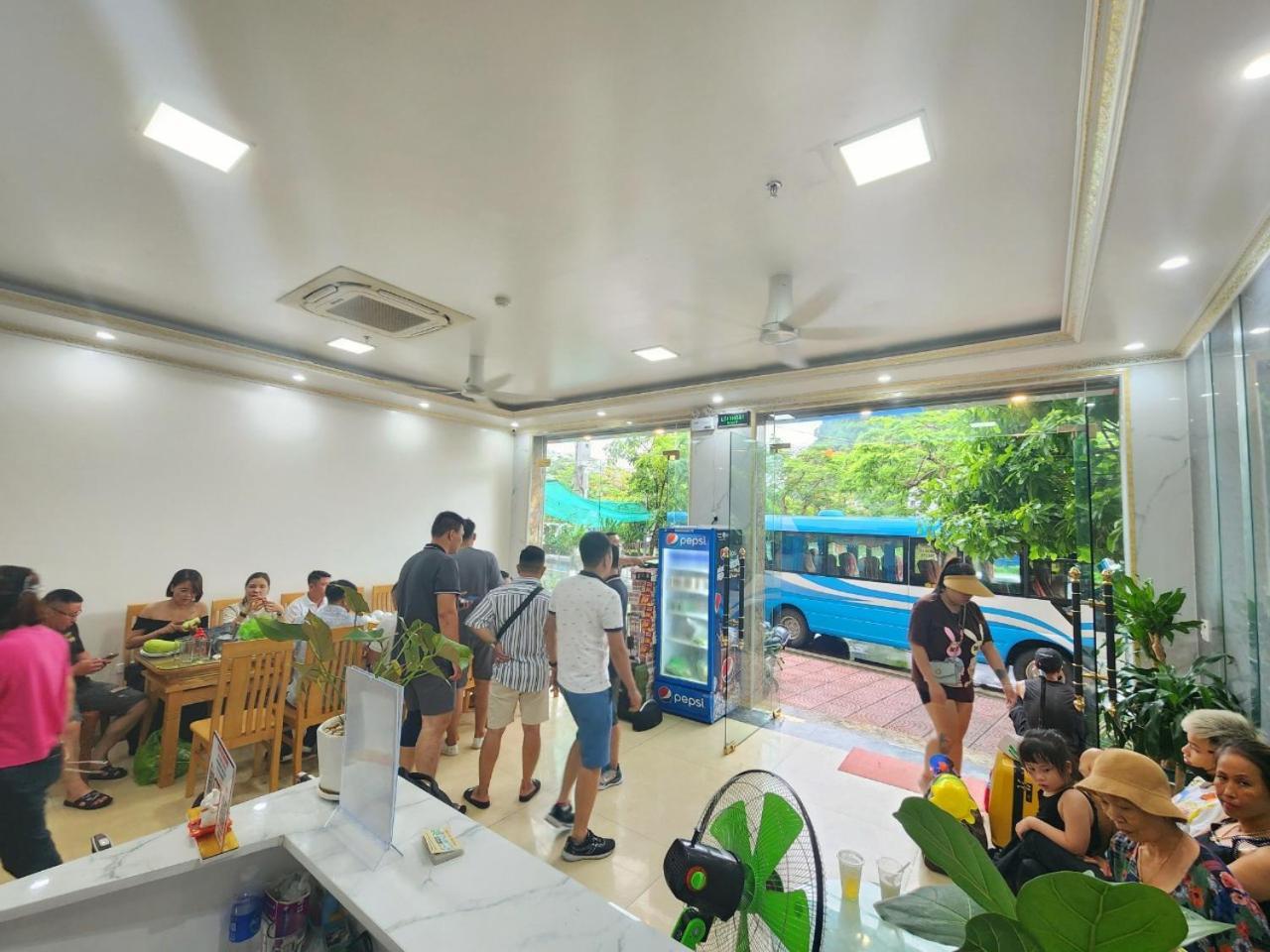 Tung Quang Hotel Dong Khe Sau Extérieur photo