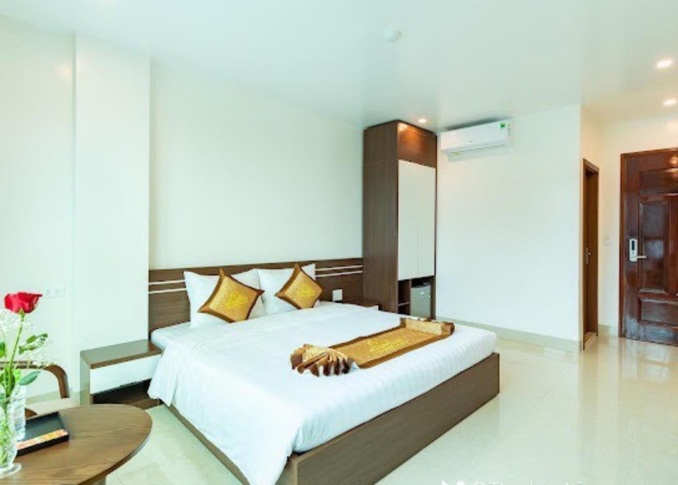 Tung Quang Hotel Dong Khe Sau Extérieur photo