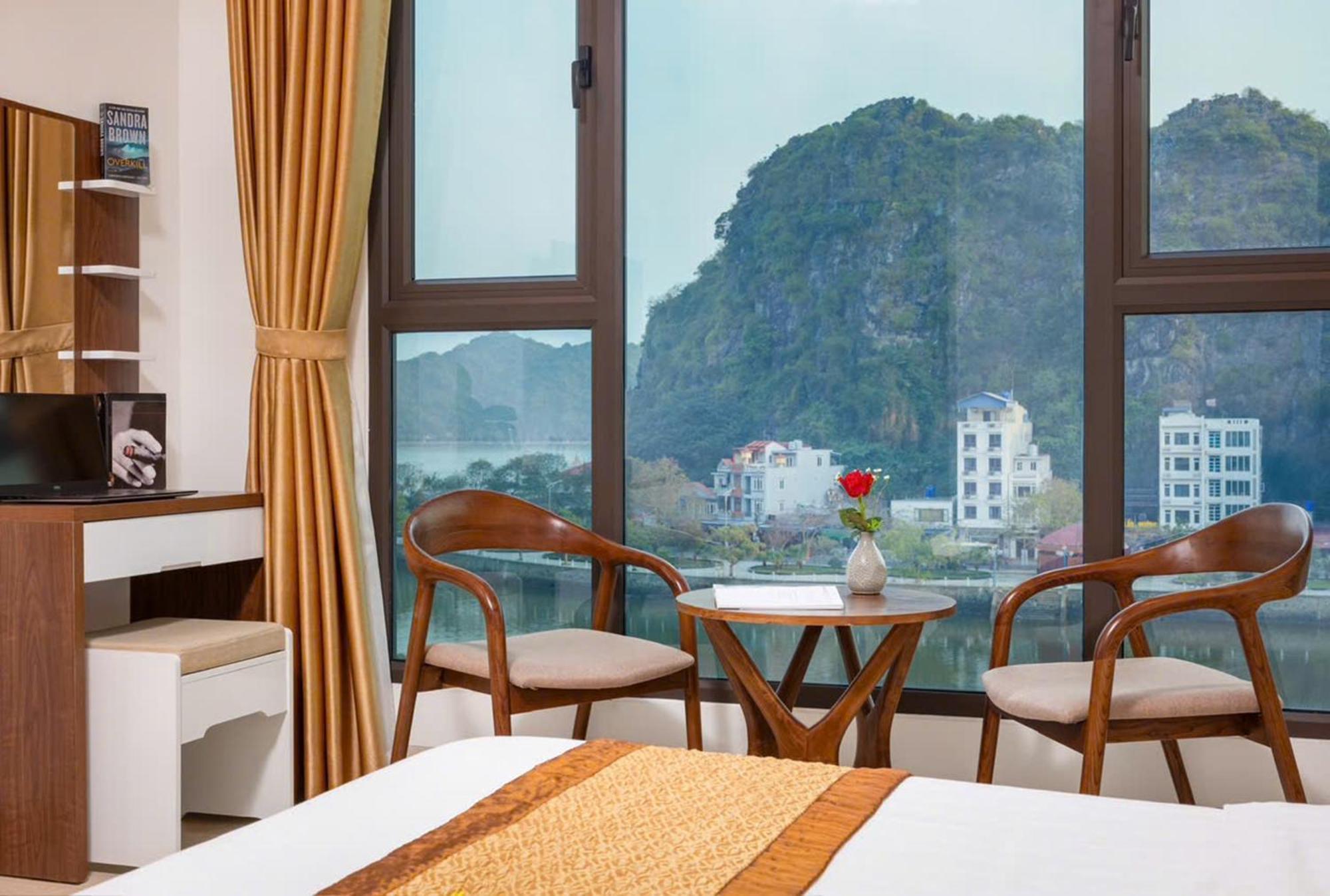 Tung Quang Hotel Dong Khe Sau Extérieur photo